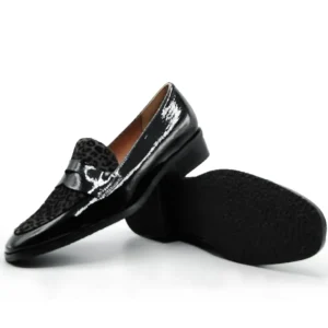 DUIT 8050 Negro y Granate Mocasín charol banda antifaz mujer