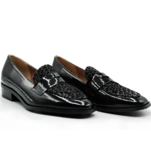 DUIT 8050 Negro y Granate Mocasín charol banda antifaz mujer