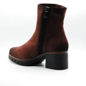 PAULA URBAN 11-1143 Negro y Granate Botín liso medio tacón mujer
